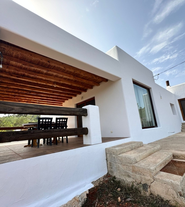 Resa Estates Ibiza finca te te koop for sale santa Gertrudis side house 7.jpg